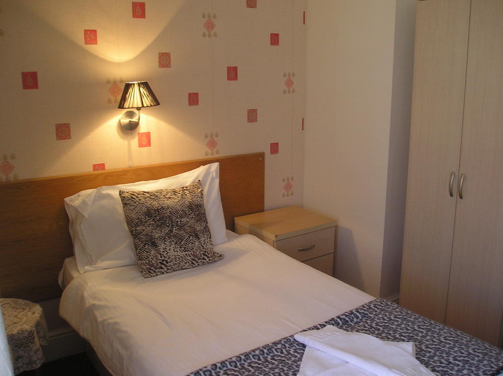 The Belvedere Blackpool Chambre photo